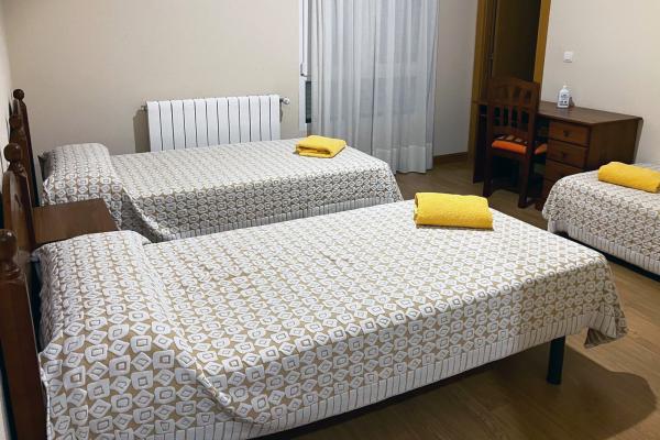 Habitación triple  baño privado